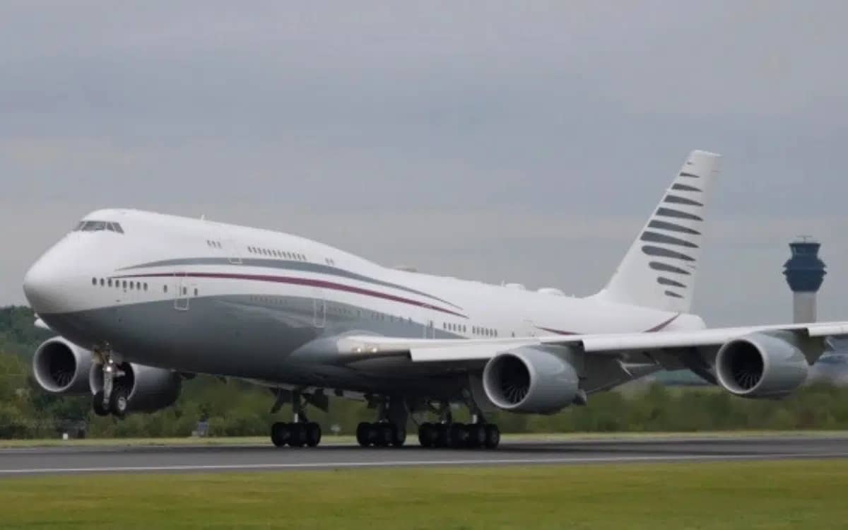 ultra-luxurious-400m-jet-gifted-to-us-government-doesnt-rely-on-floppy-disks