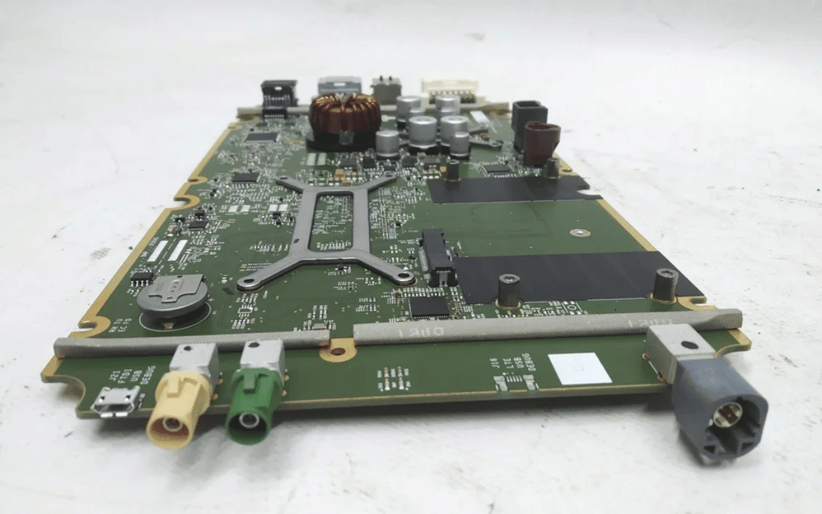 Tesla and Samsung link up in $16.5 billion deal for self-driving computer chips