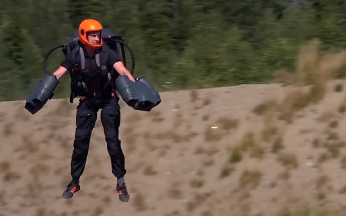 Man flies around in jet suit like he's come straight out of a sci-fi movie