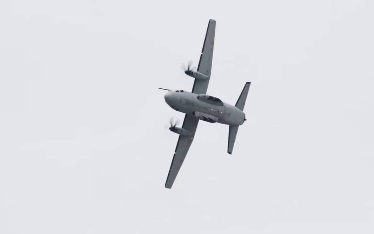 cargo-plane-pilot-forgets-hes-not-in-a-fighter-jet
