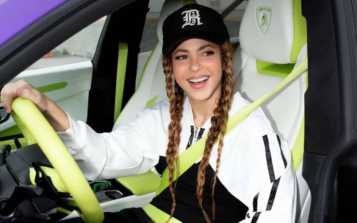 shakira-spent-fortune-to-move-her-luxury-car-collection