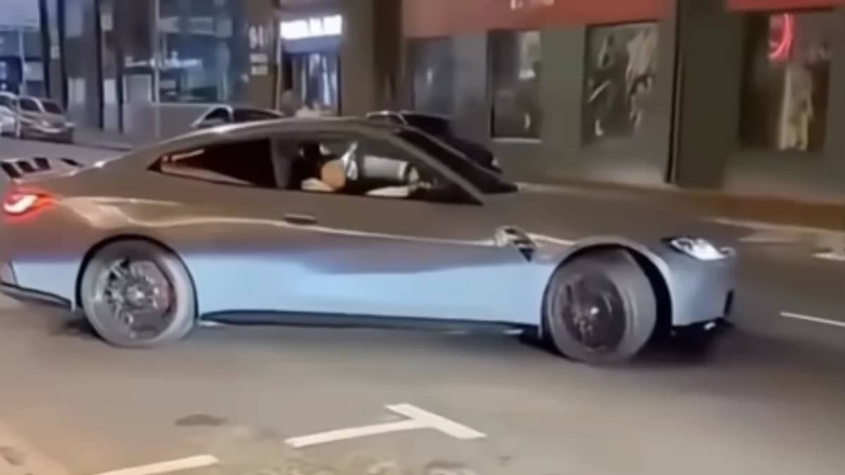 two-bmws-driver-v-owner