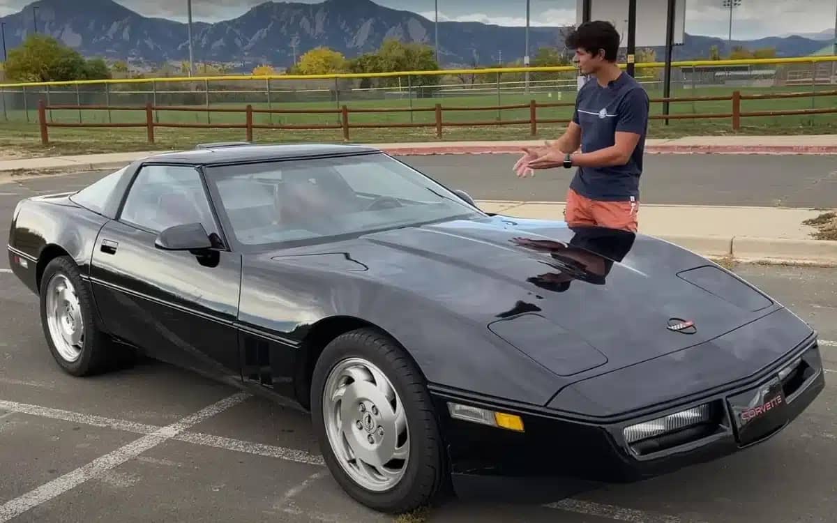 1988-chevy-corvette-surprise