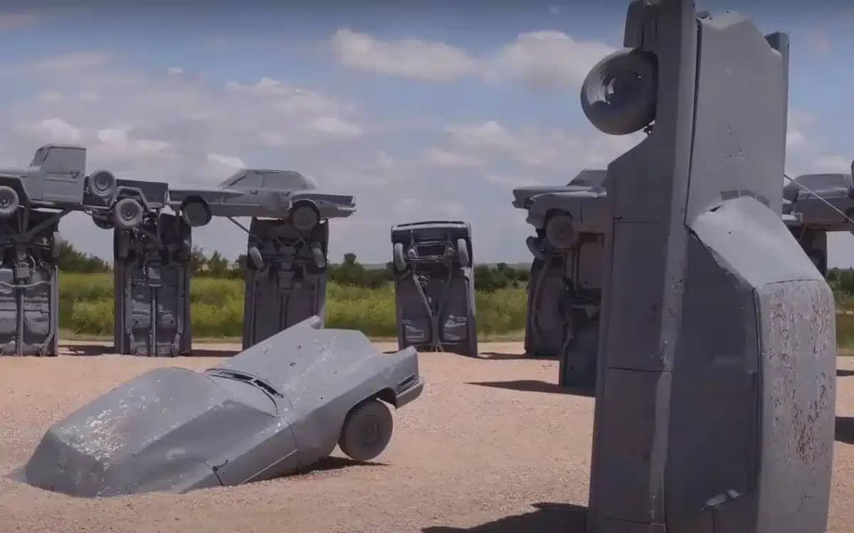 nebraska-car-monument-carhenge-surprising-story