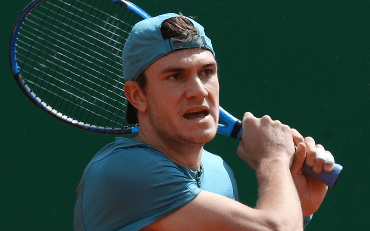 british-wimbledon-frontrunner-drives-most-modest-car-ever-despite-earning-over-8m-in-tennis-winnings