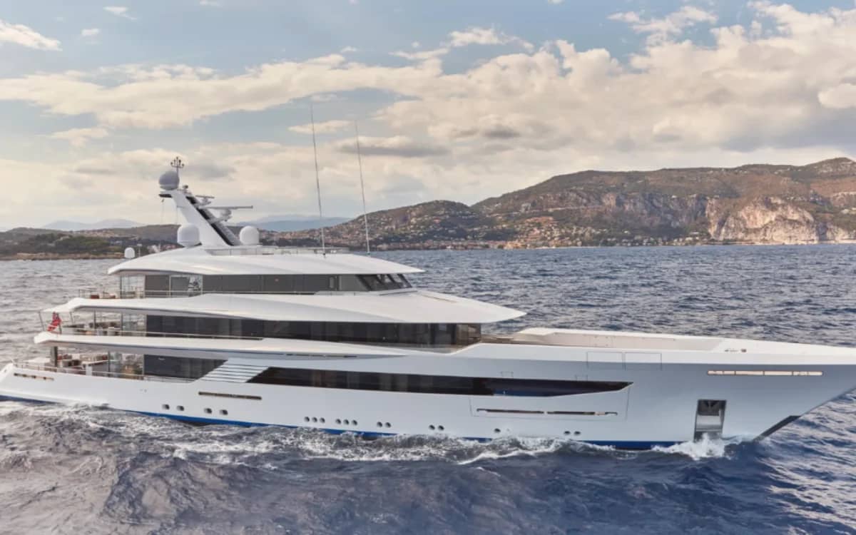 michael-jordans-weekly-maintenance-bill-comes-superyacht