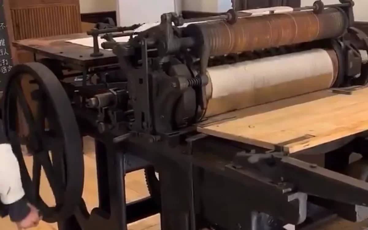 this-19th-century-printing-press-still-works