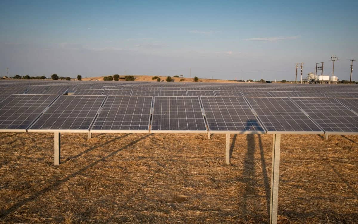 massive-200-square-mile-solar-farm-is-on-the-way