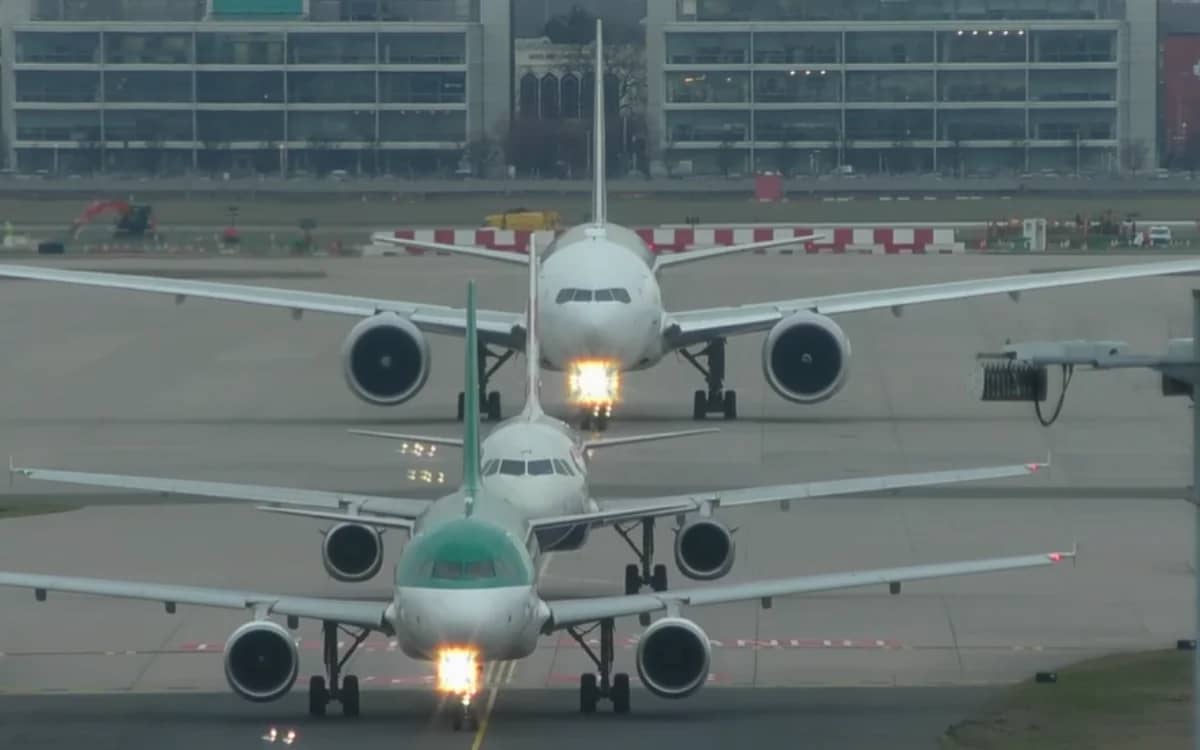 video-airbus-a380-a320-boeing-777-showcases-ridiculous-size-difference