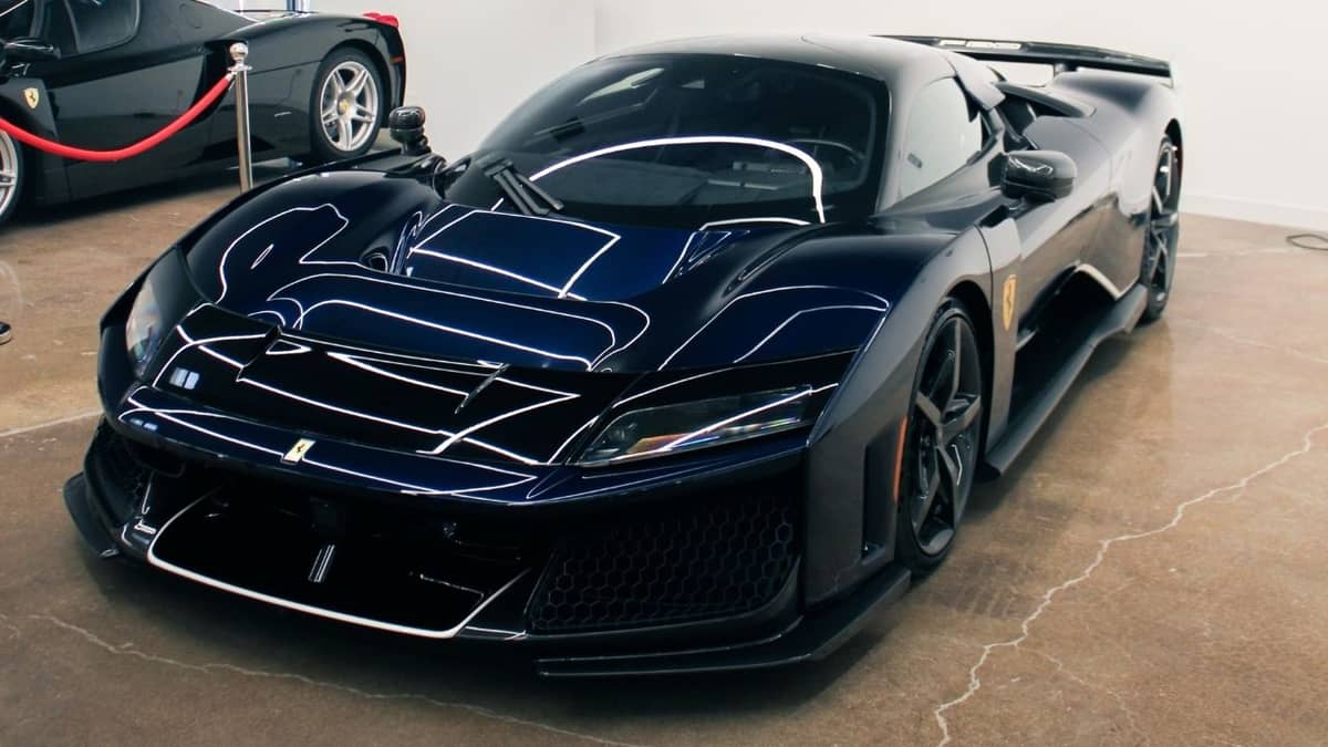 First Ferrari F80 arrives in Dallas wearing a wild color-shifting paint job that changes from blue to green