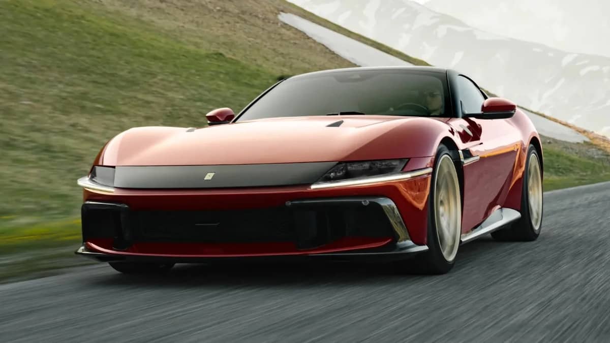Ferrari just invented a new gearbox for the 12Cilindri that's both manual and automatic