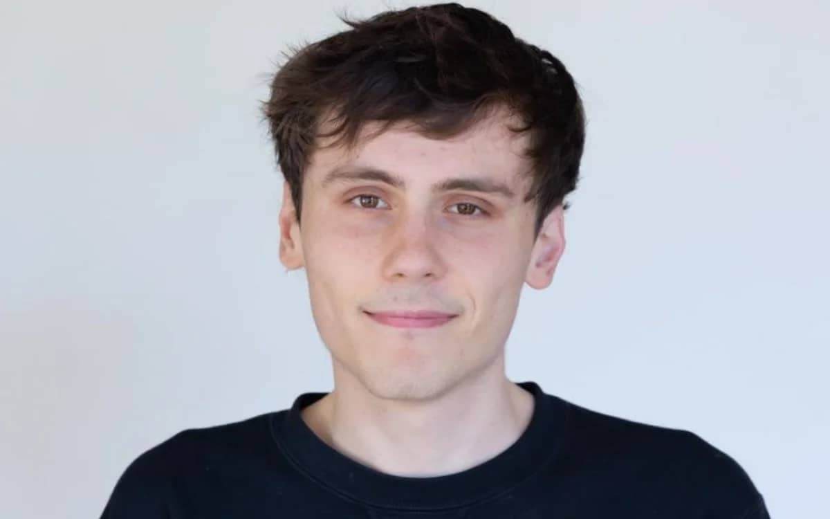 prankster-built-a-parking-cop-tracker