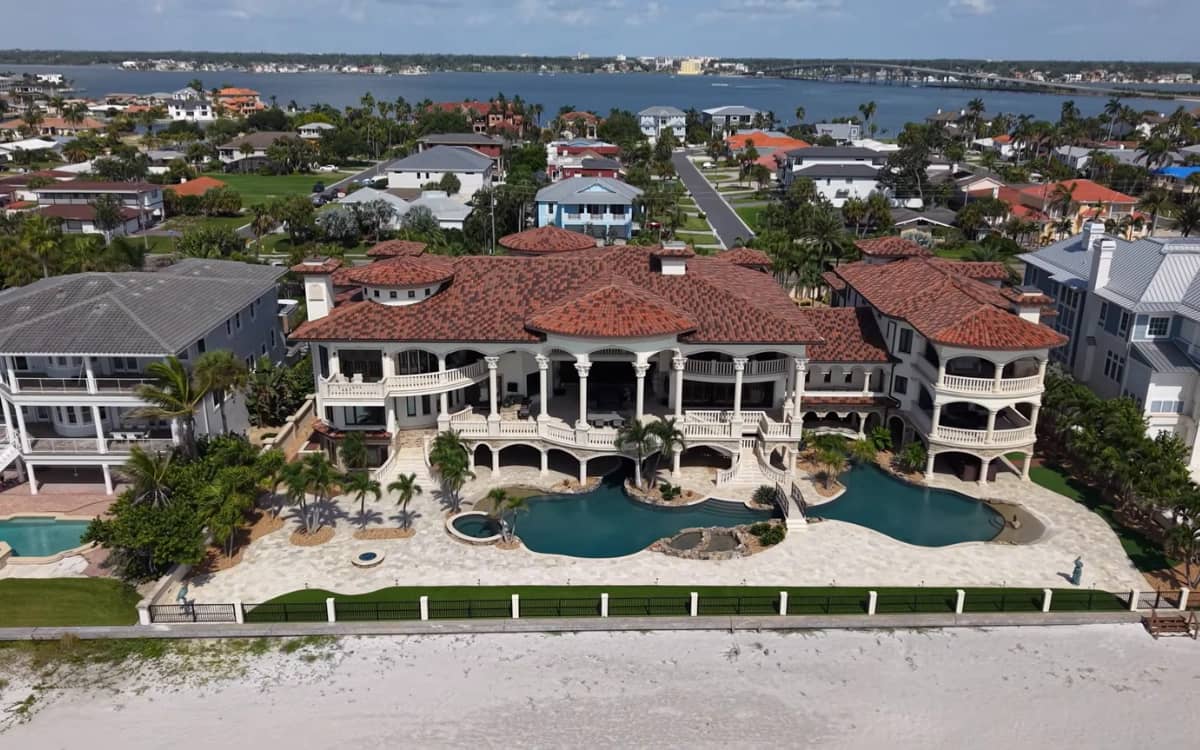man-reveals-how-much-it-costs-to-live-in-30m-florida-mansion