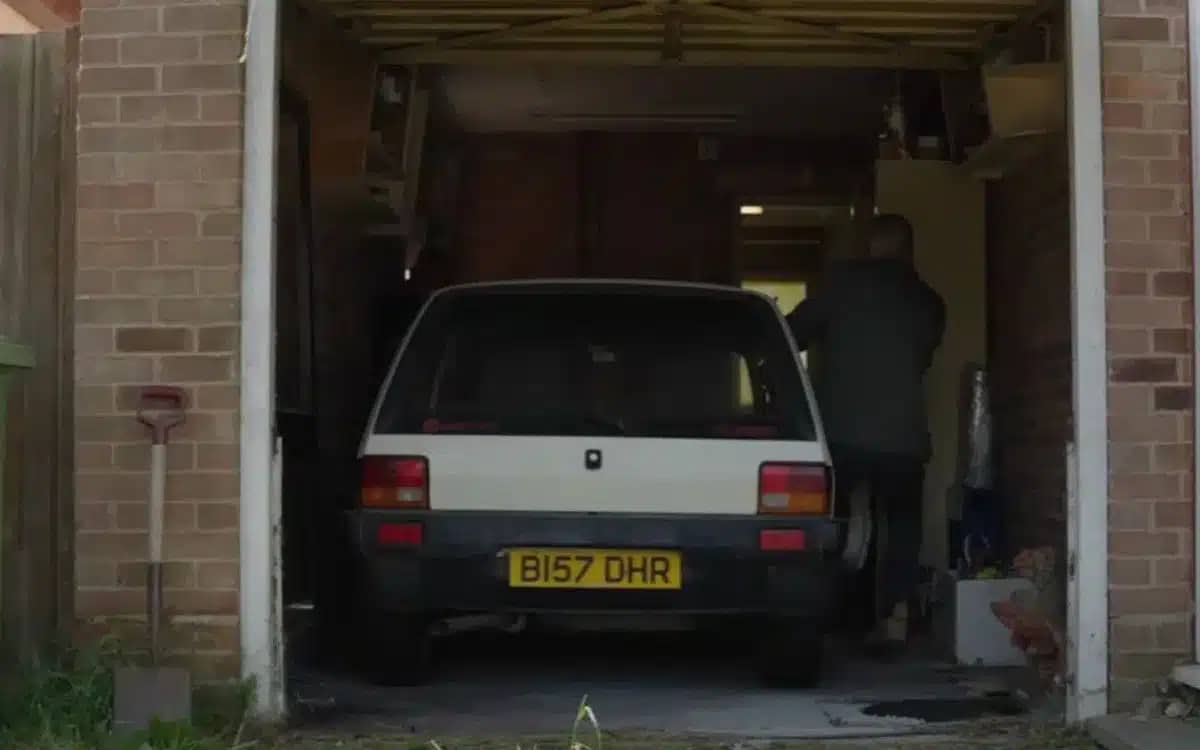 forgotten-mg-metro-turbo-locked-away-for-33-years-leaves-man-shocked-as-he-tests-if-it-still-runs