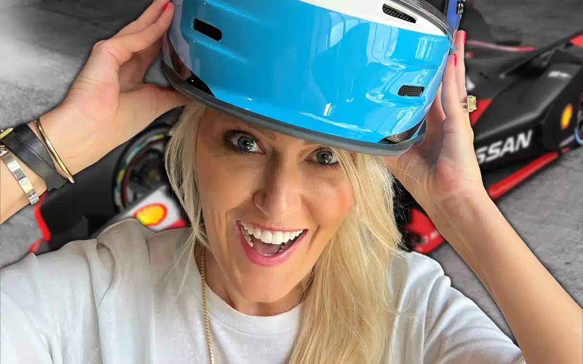 supercar-blondie-races-miami-grand-prix-circuit-show-lewis-hamilton-how-its-done