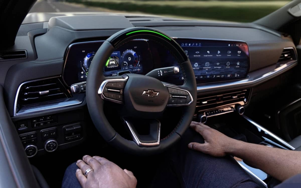 new-gm-patent-automatic-lane-changing-based-on-where-you-look