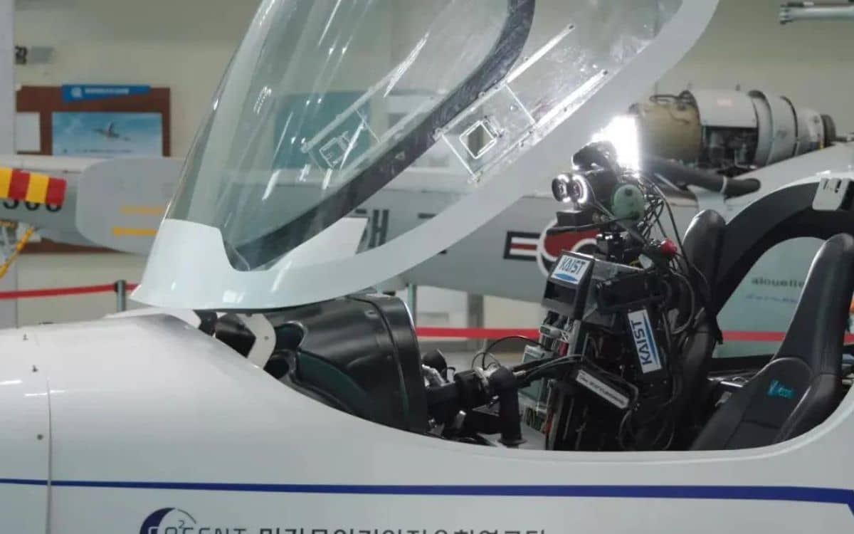 Humanoid robot can pilot plane in cockpit designed for humans