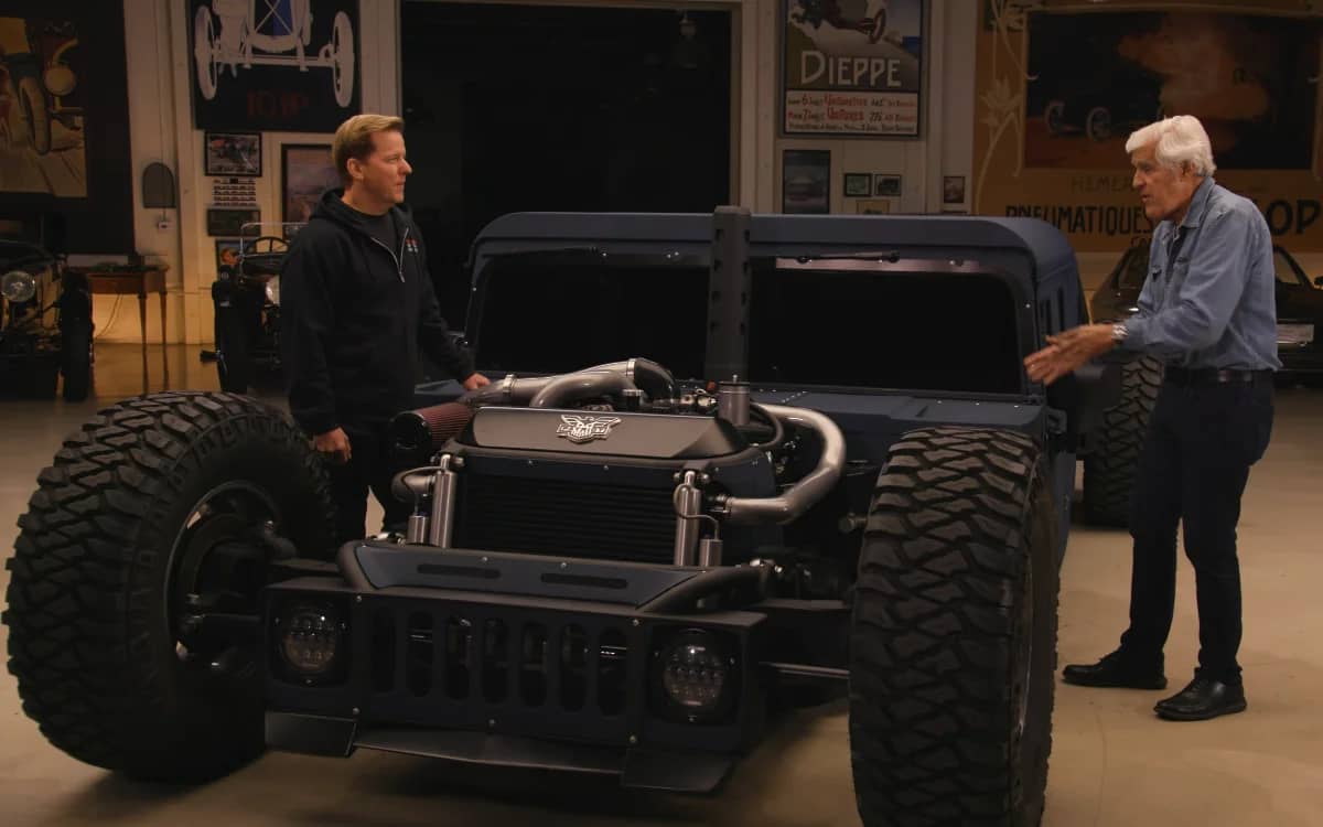 jay-leno-surprised-by-jeff-dunhams-military-humvee