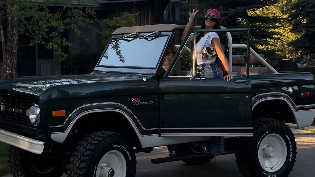 kim-kardashian-ford-bronco-car-collection