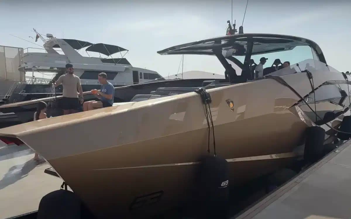 youtuber-shows-off-5m-lamborghini-yacht