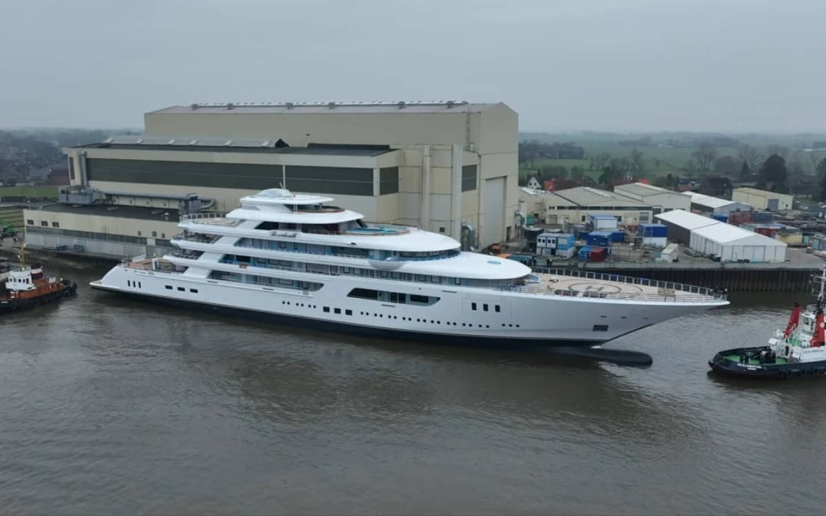 texas-billionaire-floating-palace-superyacht-worth-half-a-billion-dollars