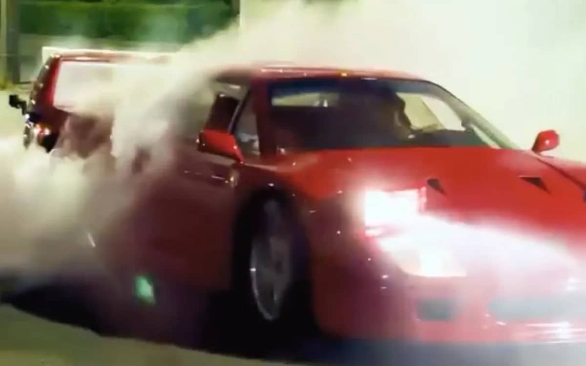 lewis-hamilton-kim-kardashian-ferrari-f40-drifting