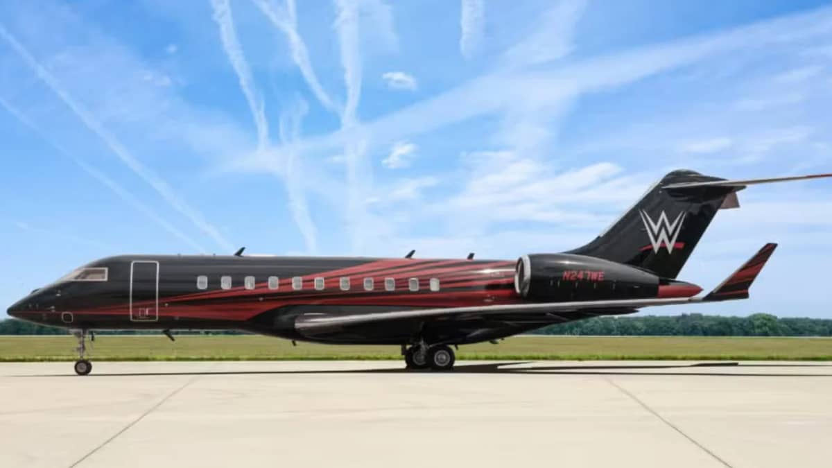 logan-paul-buy-wwe-private-jet-logo