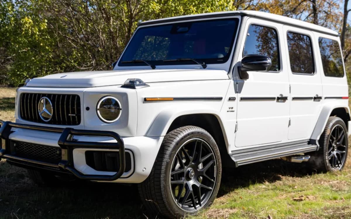 texas-man-buys-2026-mercedes-amg-g-63-for-216385-makes-wild-profit