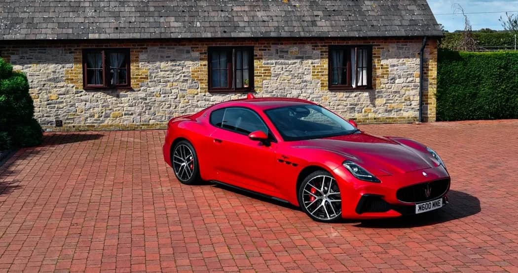 granturismo-first-facelift-v6-engine-v8-farewell