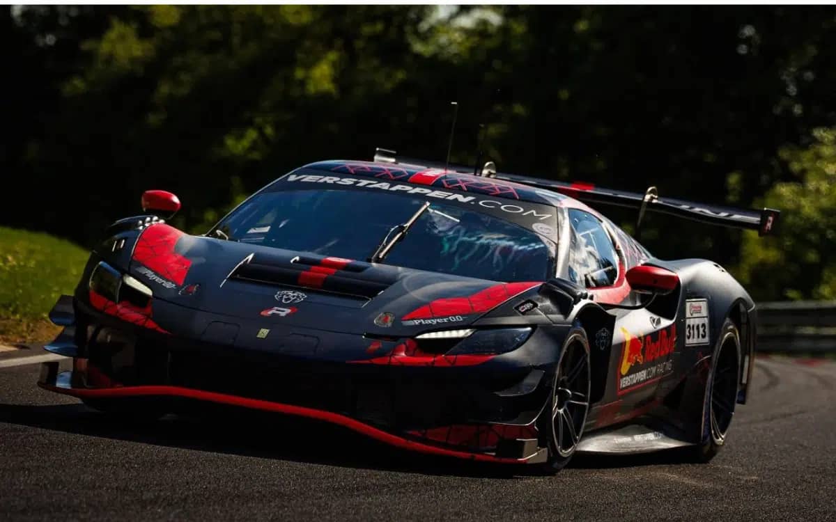 max-verstappen-testing-ferrari-gt3-at-nurburgring-under-an-alias