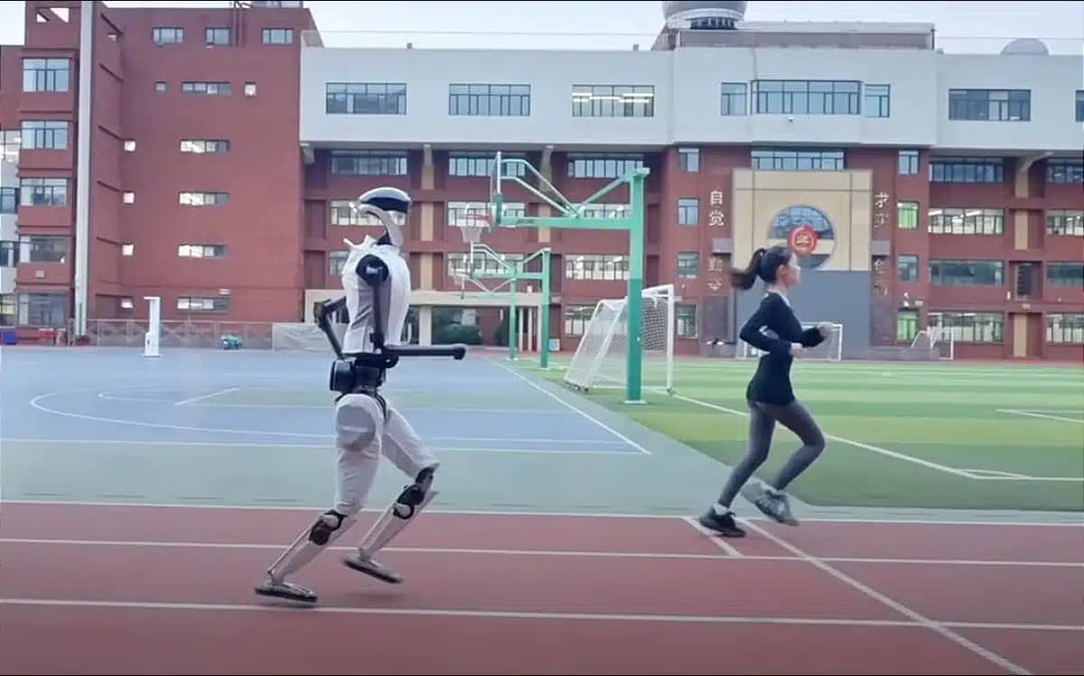 Chinese tech company releases footage of how 'world's fastest' humanoid robot compares to a human running