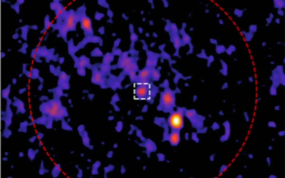 Mysterious radio waves heard in heart of ancient star cluster