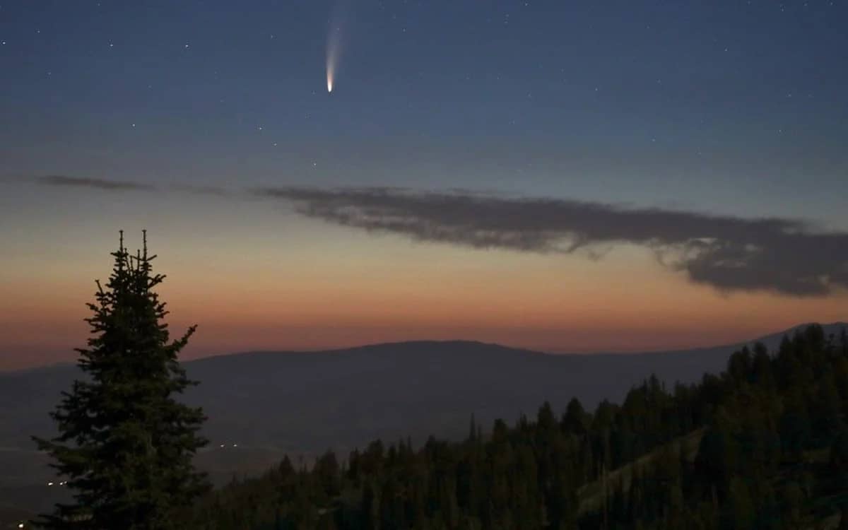astronomers-tracking-interstellar-object-think-it-could-be-time-capsule