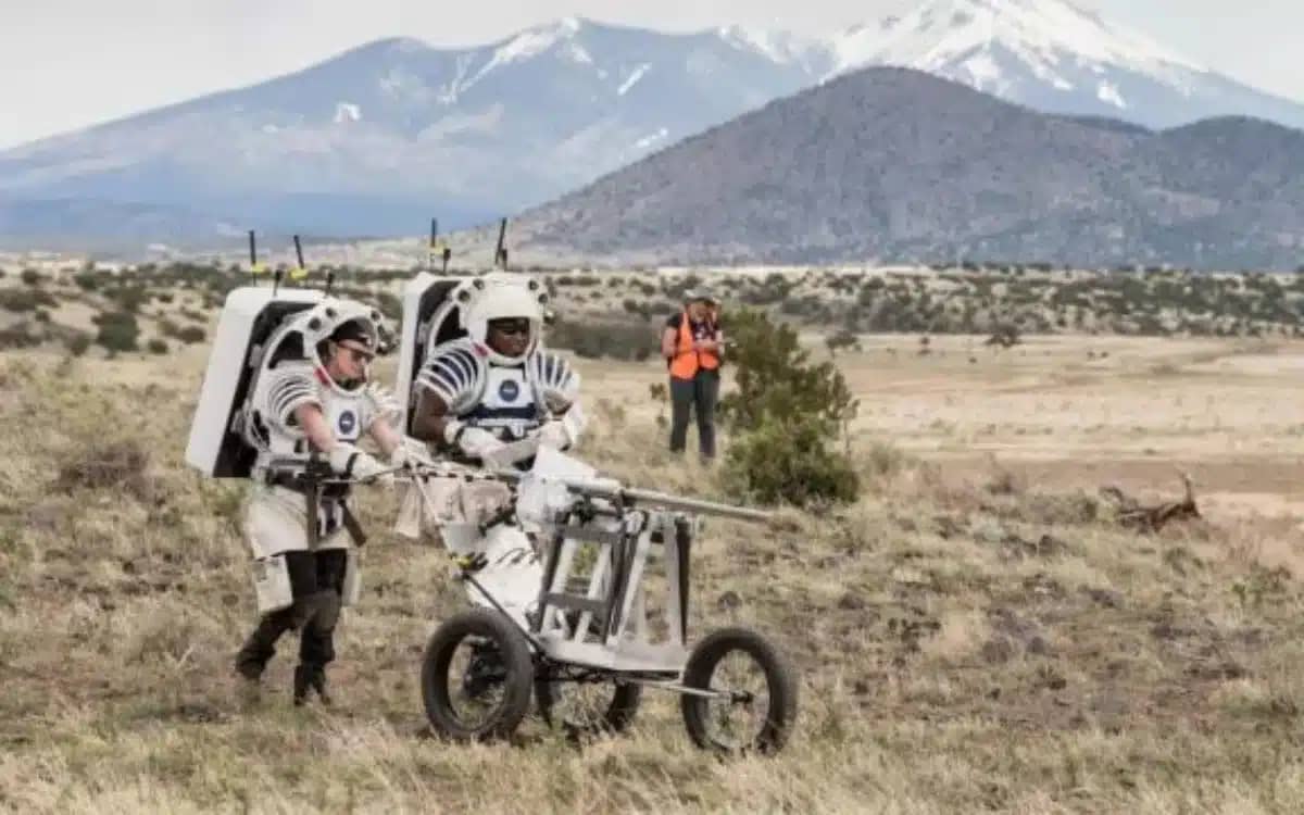 NASA seen testing lunar tech by simulating moonwalk in the Arizona desert