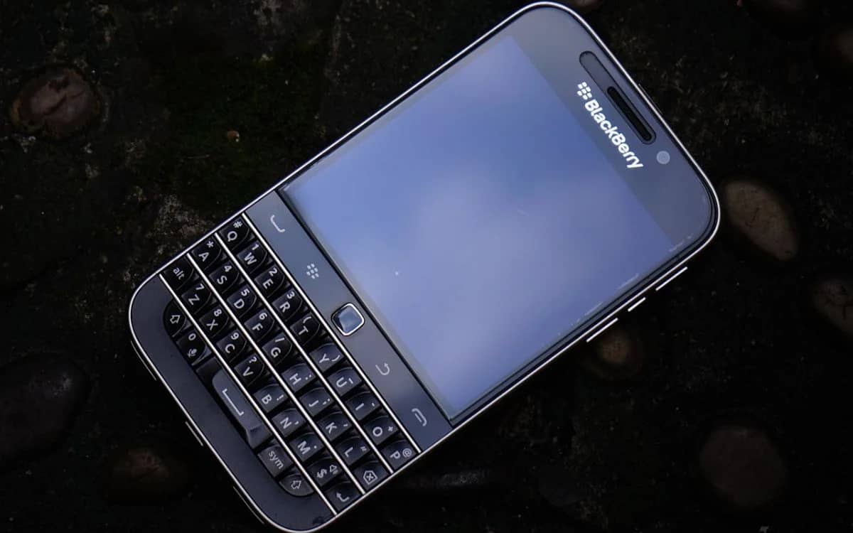 remembering-the-expensive-luxury-tech-from-20-years-ago