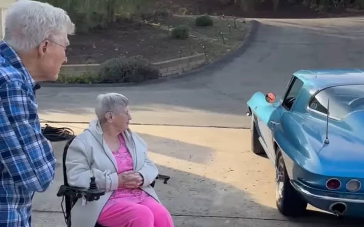 91-year-old-veteran-says-goodbye-to-one-owner-corvette
