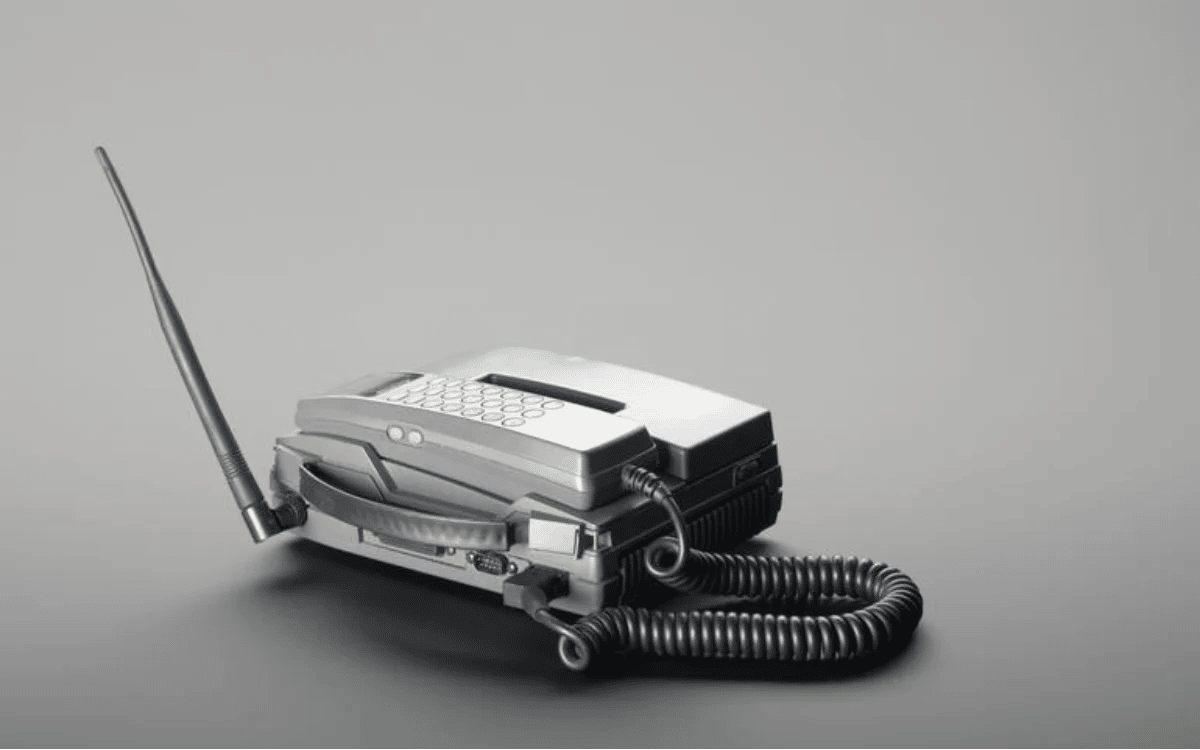 what-the-first-text-message-sent-33-years-ago-said