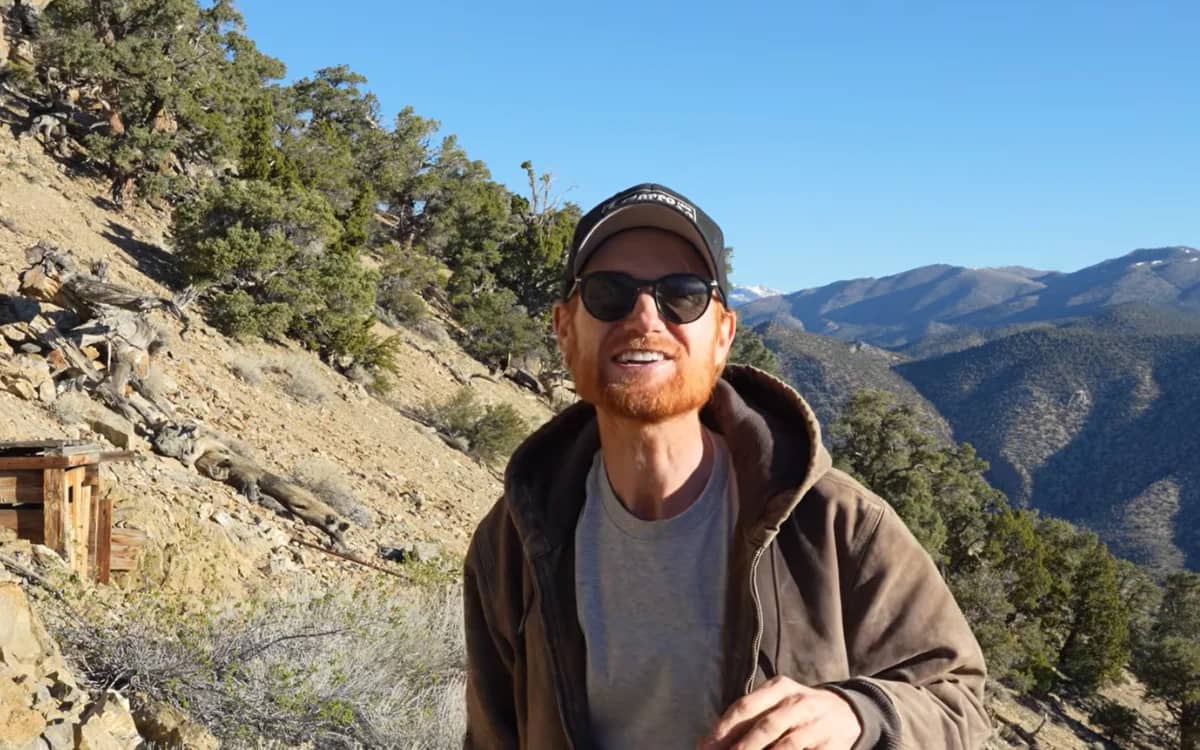 Man explains how Americans can legally claim US land after finding $500 of silver that's now become his
