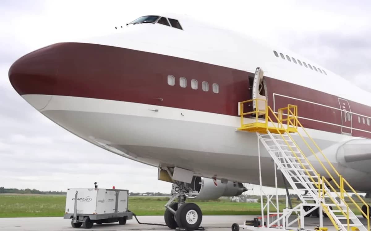 qatar-royal-family-jet-flying-palace-15m-aircraft-listing