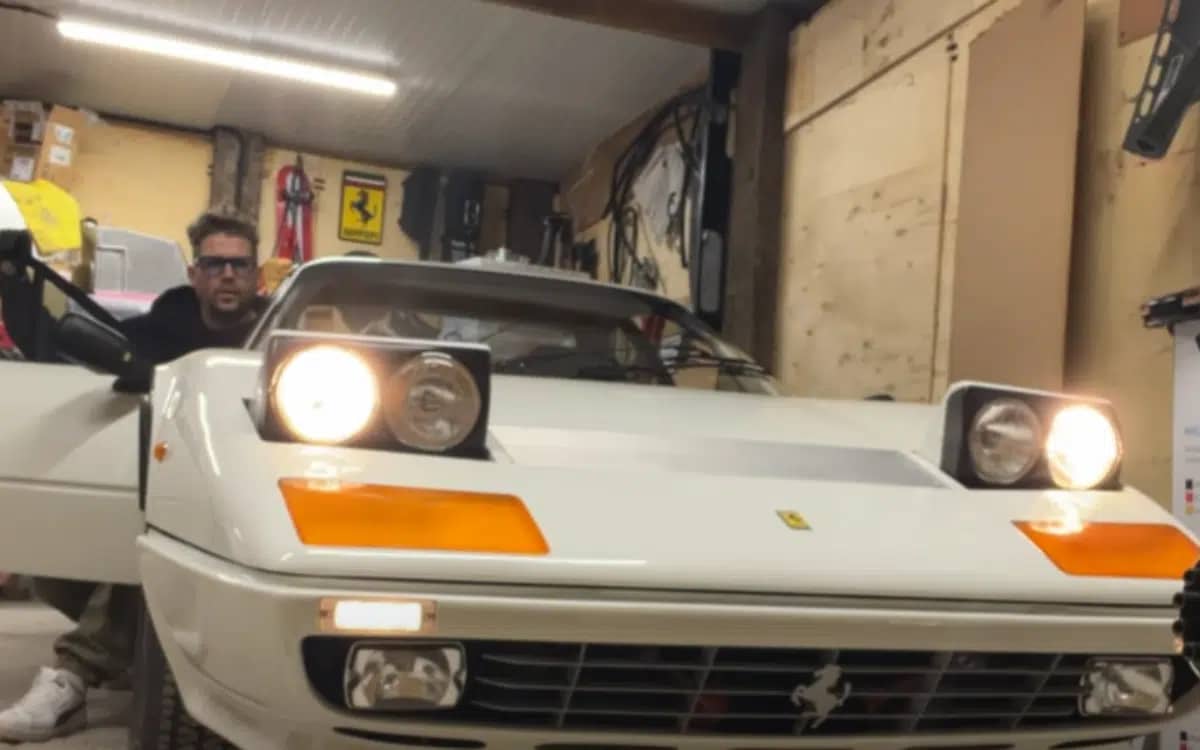 restoring-rare-ferrari-512bbi-abandoned-for-unknown-reason