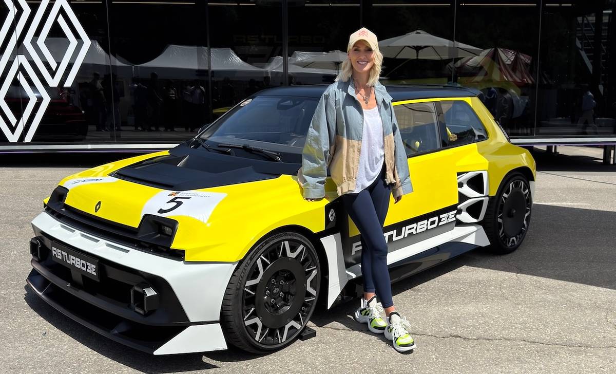 Renault unveils electric car that it believes will turn even the most devout gearheads into an EV fan