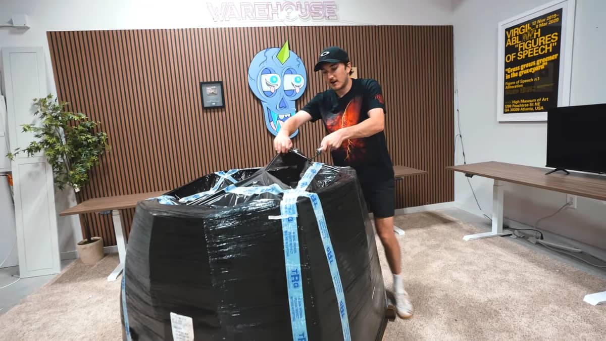 Georgia man buys $12,205 Amazon returns gaming pallet for $1,854 and finds some wild items that guarantee a profit