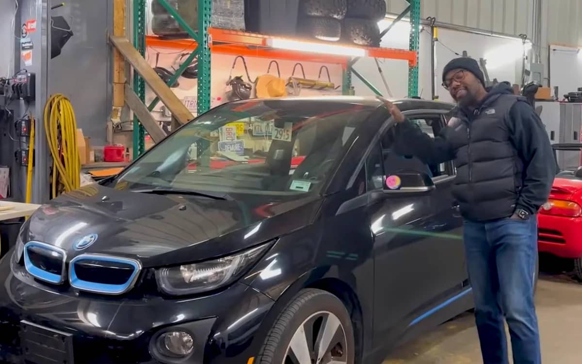 rich-rebuilds-dead-electric-bmw-i3