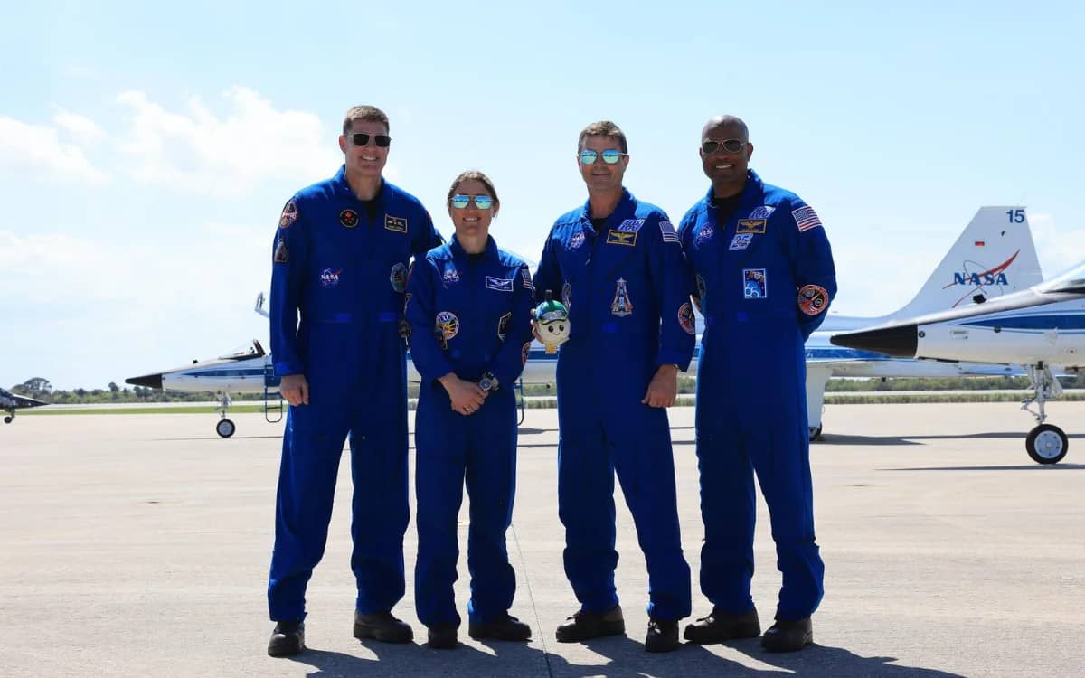 NASA's multi-billion-dollar tech mission still relies on a floating plush toy to signal zero gravity