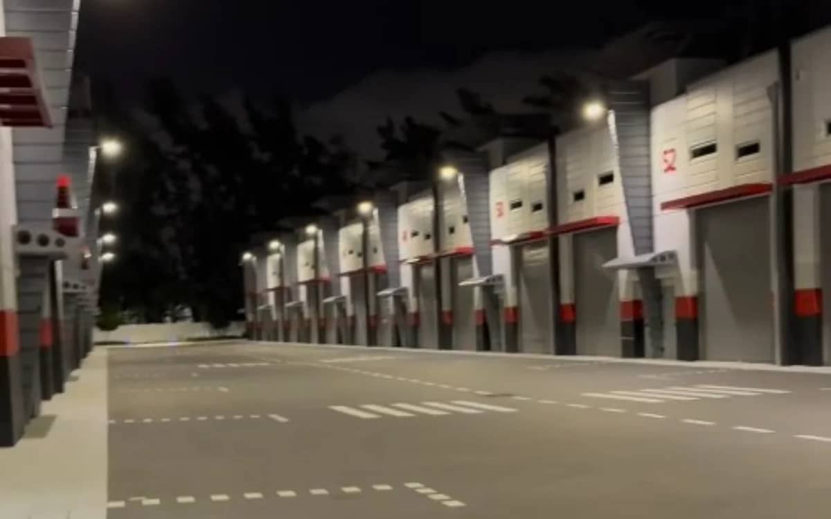 secret-private-city-florida-worlds-most-expensive-cars