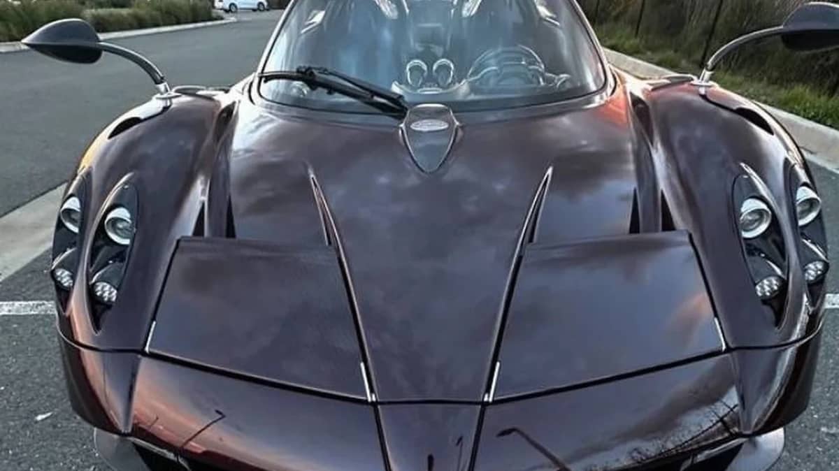 pagani-huayra-roadster-fake-listing-facebook-marketplace