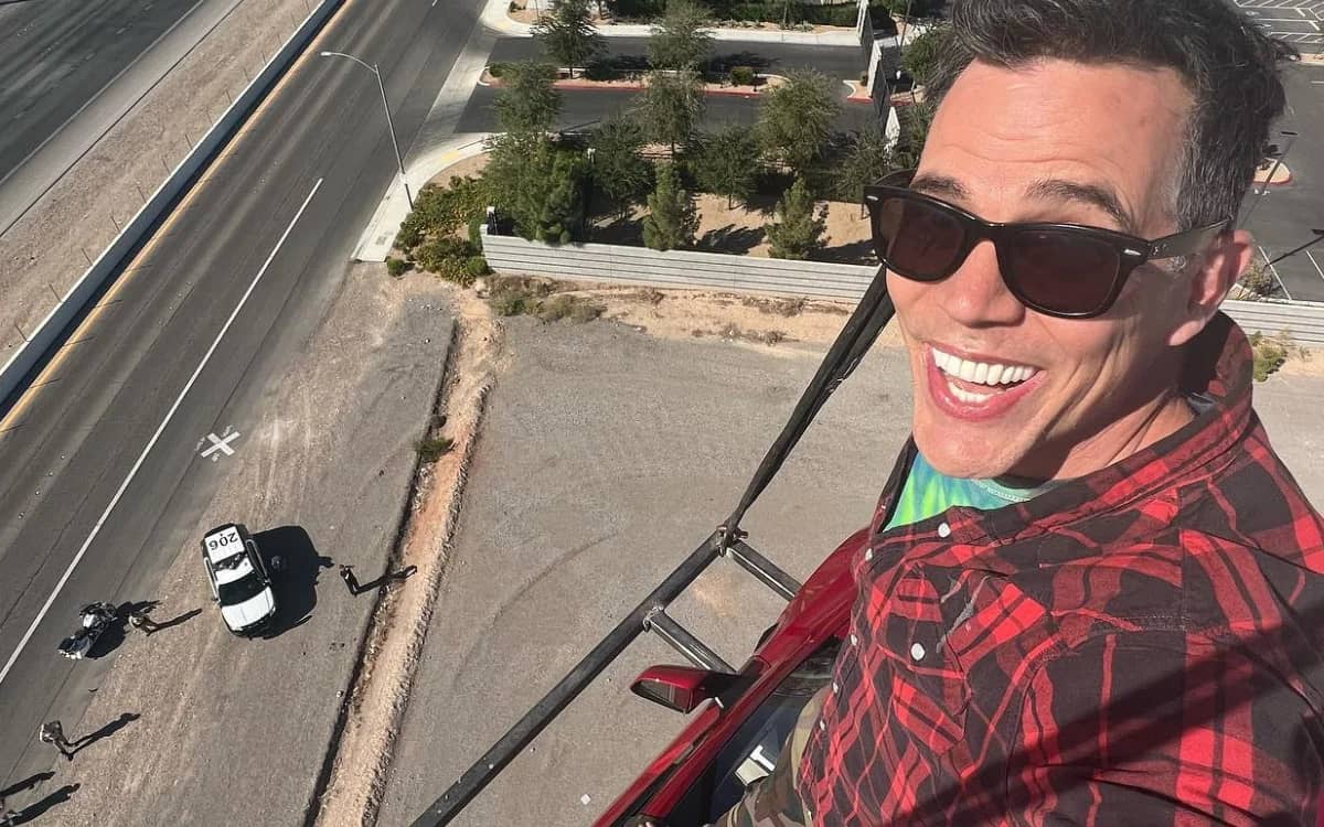 steve-o-crane-tesla-model-y-ufc-hq