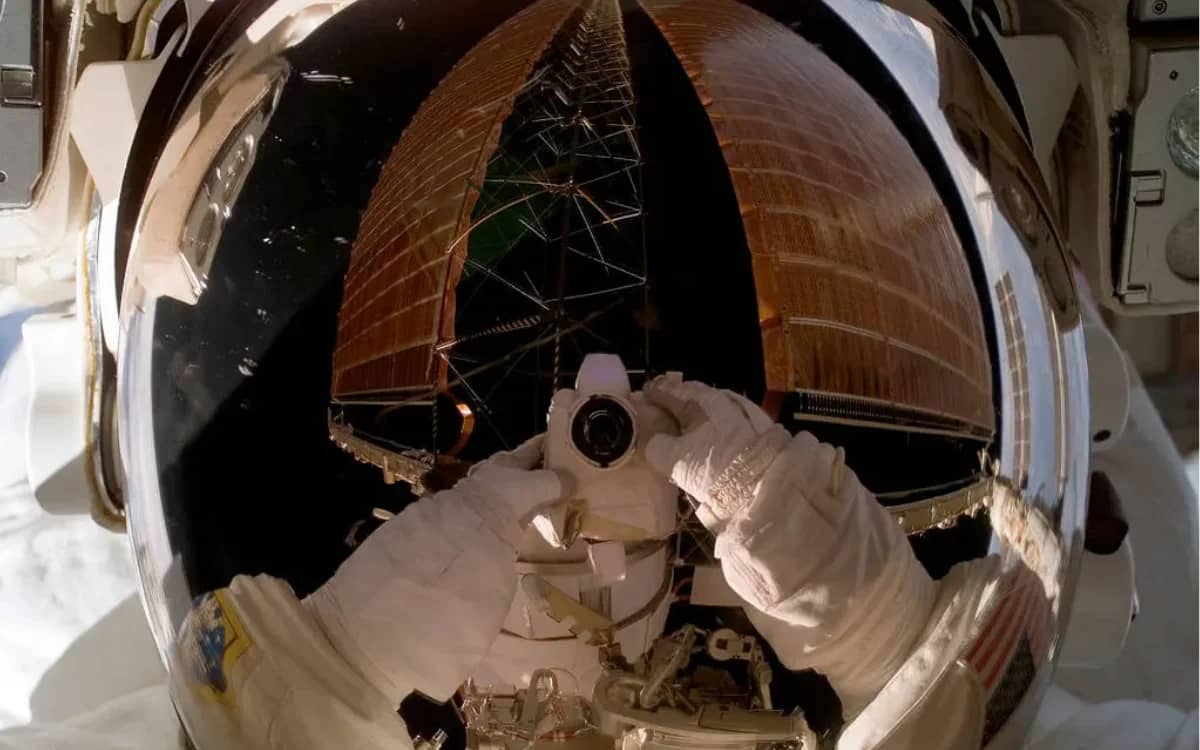 nasa-astronaut-suni-williams-realization-looking-at-earth