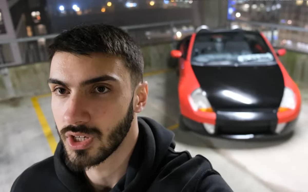 man-builds-a-fake-bugatti-from-temu