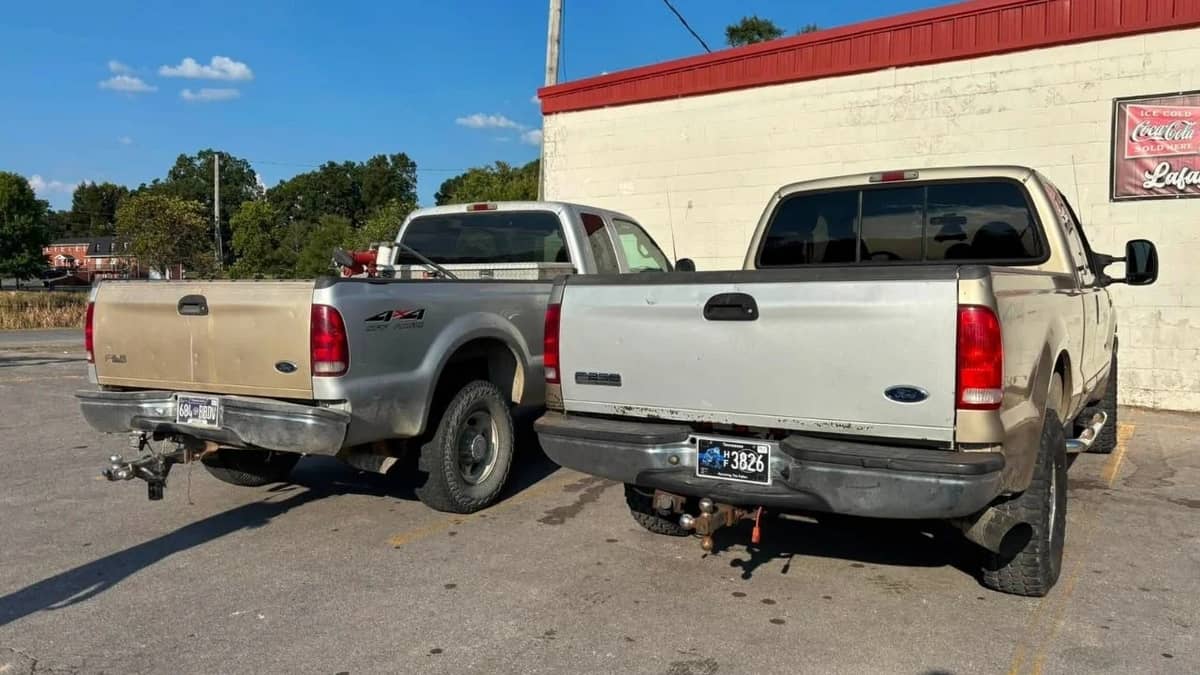 ford-f-250s-tailgates-mismatch-swap-tennessee